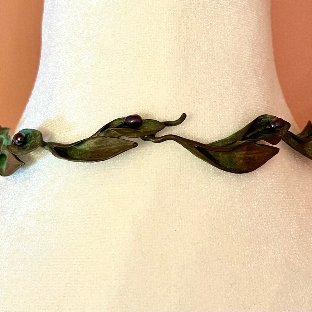 Michael Michaud Bronze & Pearl Botanical Leaf Collar Necklace & Earrings Set - Picture 4 of 5